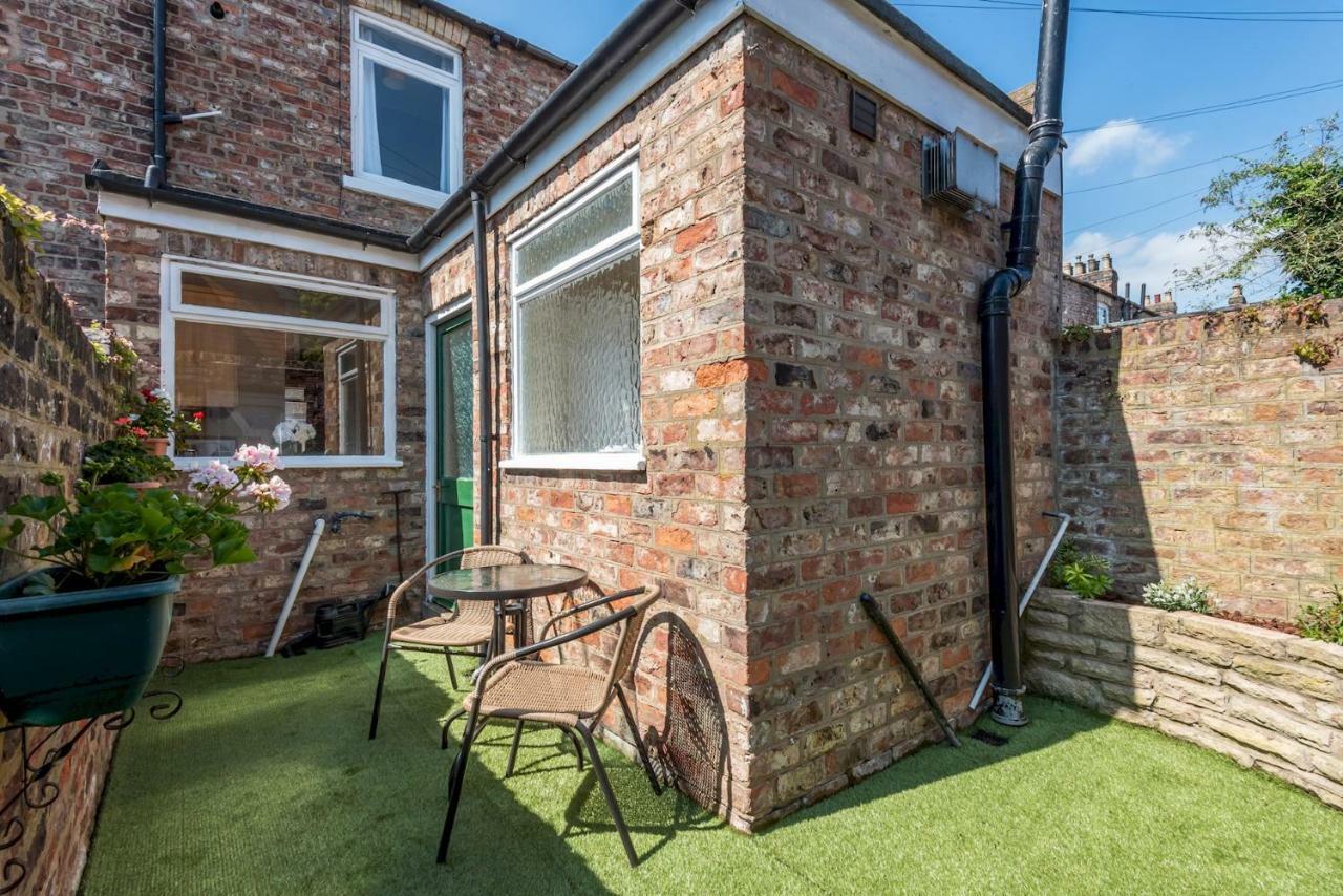 Cosy & Central Victorian House - Pass The Keys York Bagian luar foto